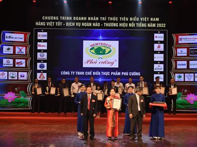 NEWTEDCO Phú Cường vinh dự đón nhận doanh hiệu ''Hàng Việt tốt - Dịch vụ hoàn hảo - Thương hiệu nổi tiếng 2022''